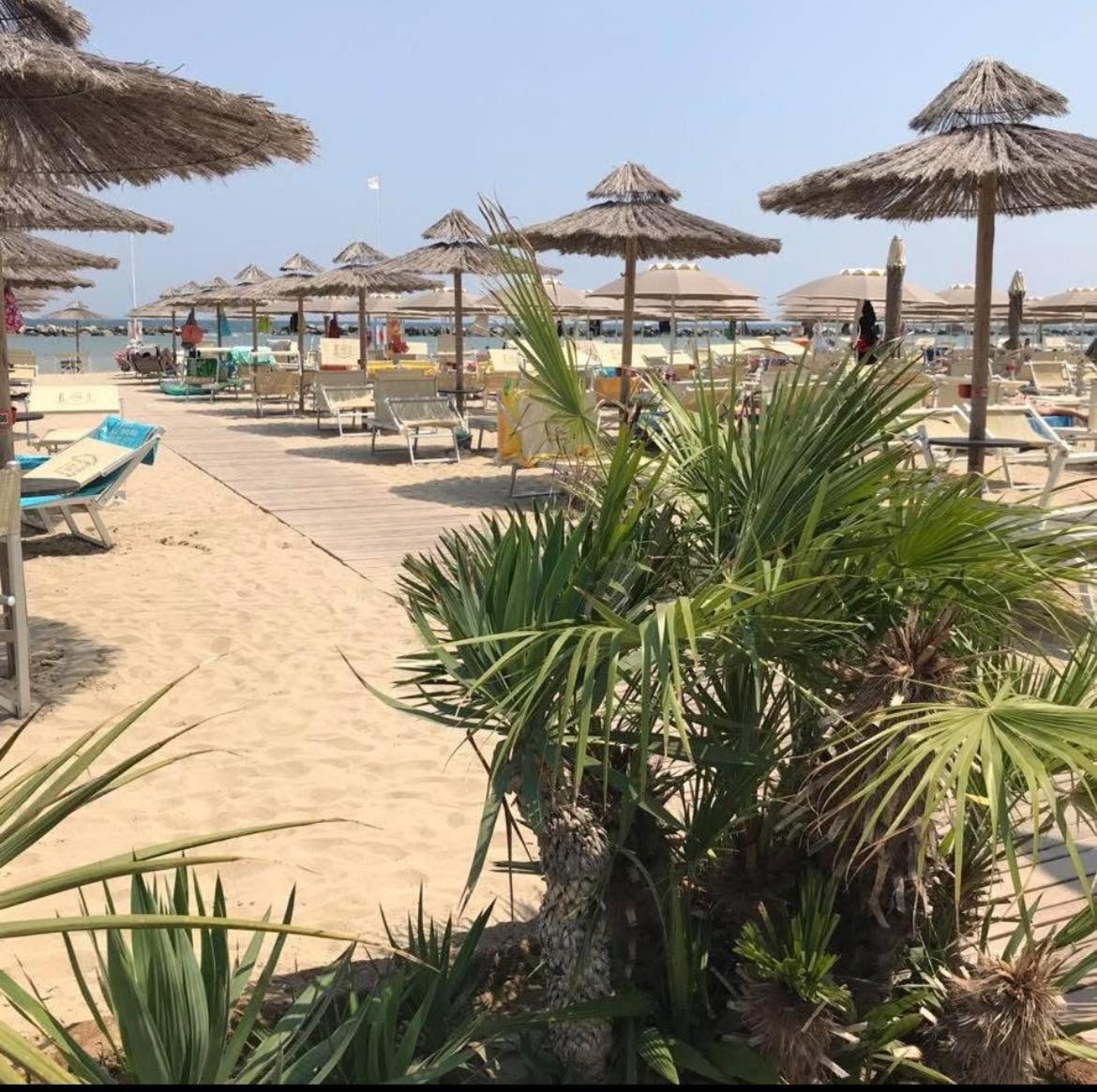 Hotel San Domingo Bellaria-Igea Marina Esterno foto