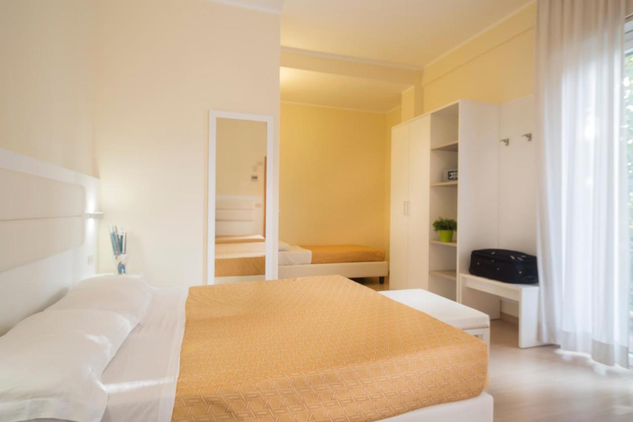 Hotel San Domingo Bellaria-Igea Marina Esterno foto