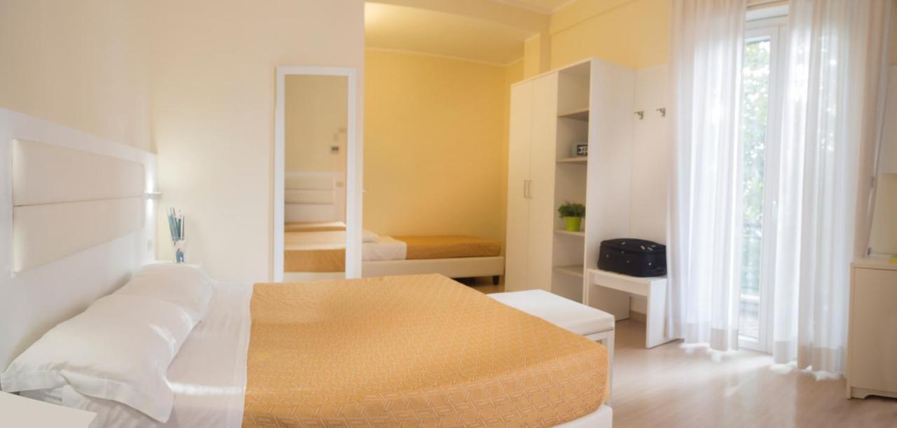 Hotel San Domingo Bellaria-Igea Marina Esterno foto