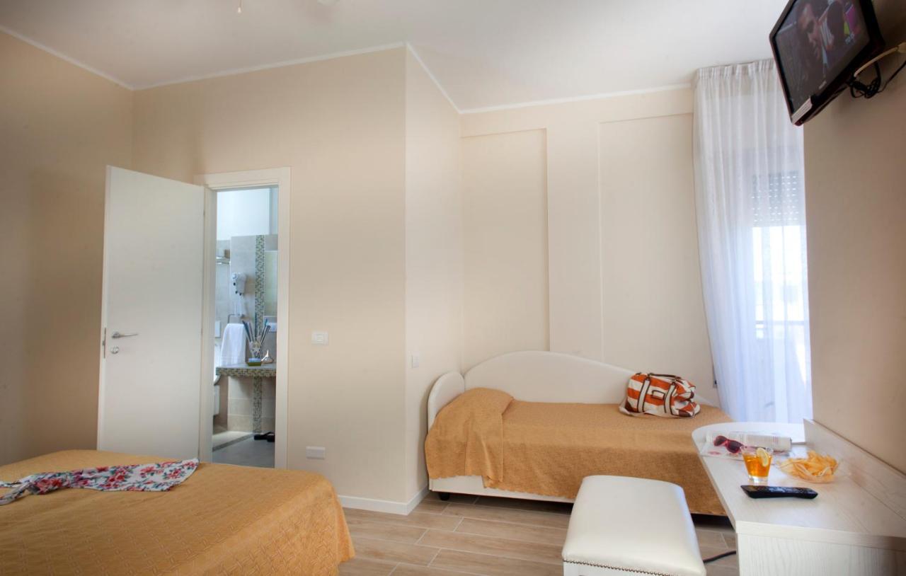 Hotel San Domingo Bellaria-Igea Marina Esterno foto